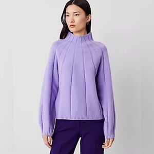 🪻Ann Taylor lilac contrast stitch mock neck sweater. Size S. NWT.